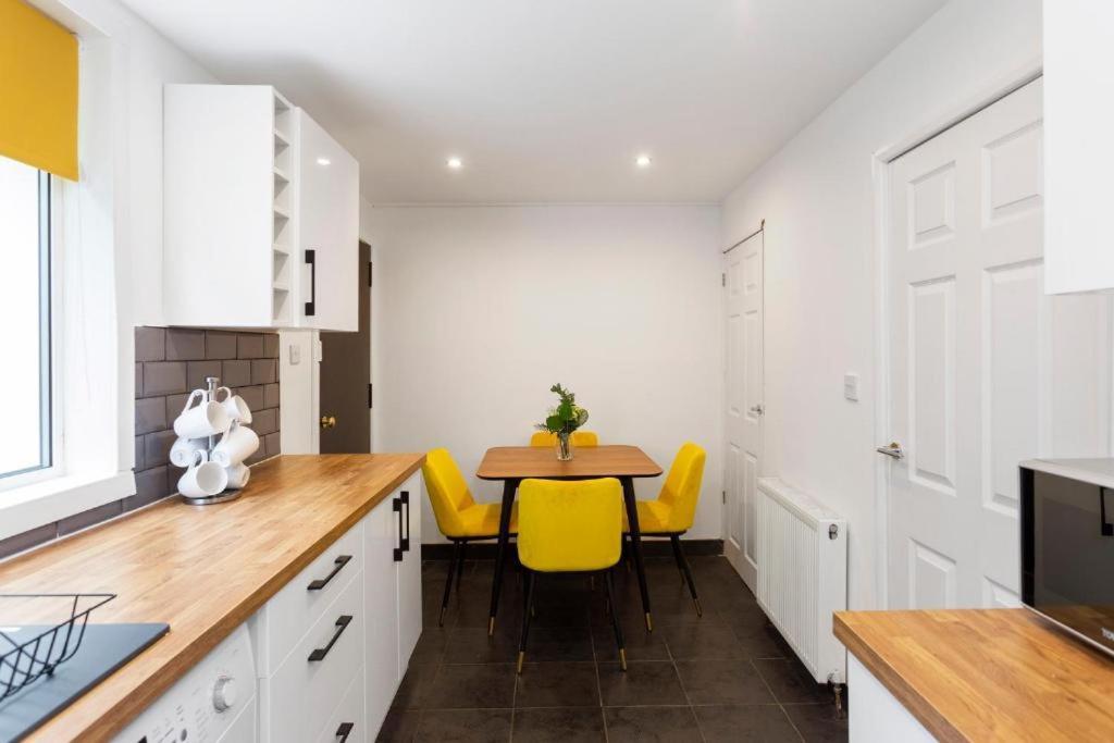 Apartament Stylish 3 Bed Edinburgh Abode-Parking And Garden Zewnętrze zdjęcie