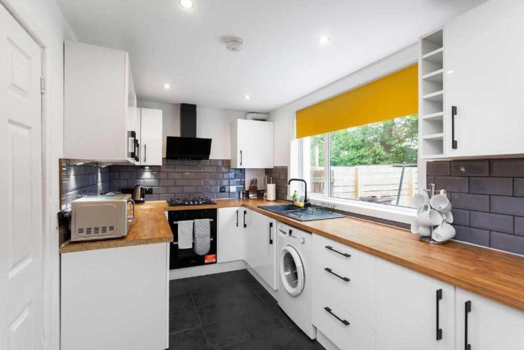 Apartament Stylish 3 Bed Edinburgh Abode-Parking And Garden Zewnętrze zdjęcie